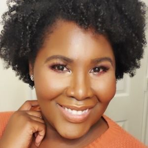 Meet your Posher, Lakisha